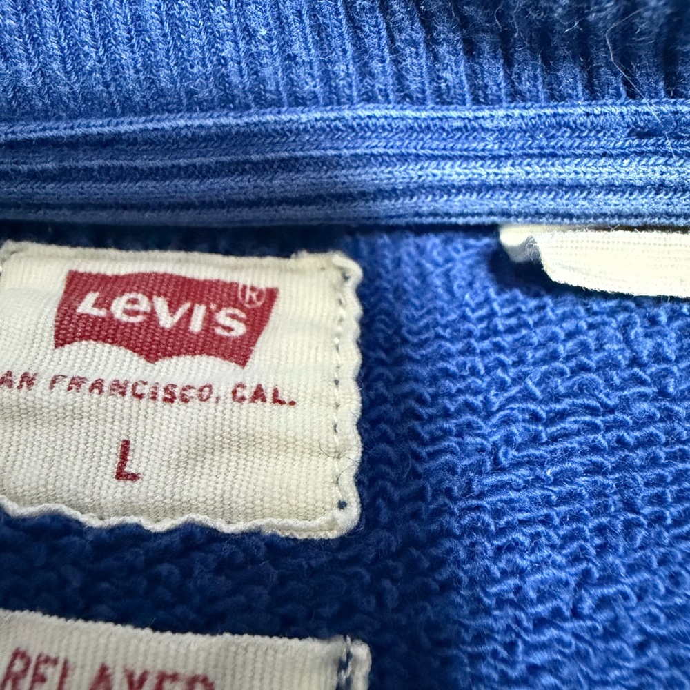 Levi's Men's Deep Blue Crewneck Sweatshirt - Picture 3 of 4